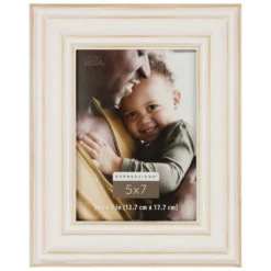 Brand new ✔️ White with Distressed Edges 5" x 7" Frame, Expressions™ by Studio Décor® by Studio Decor 🌟